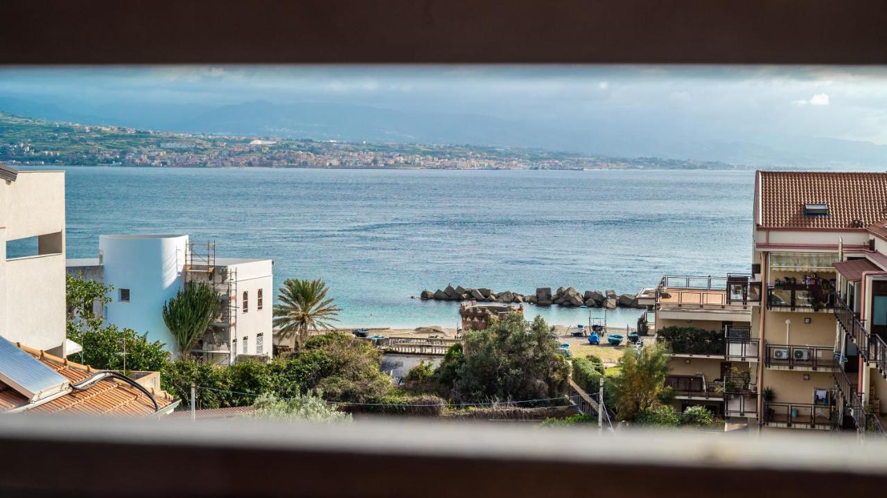 Il Salotto Sul Mare Daire Messina Dış mekan fotoğraf