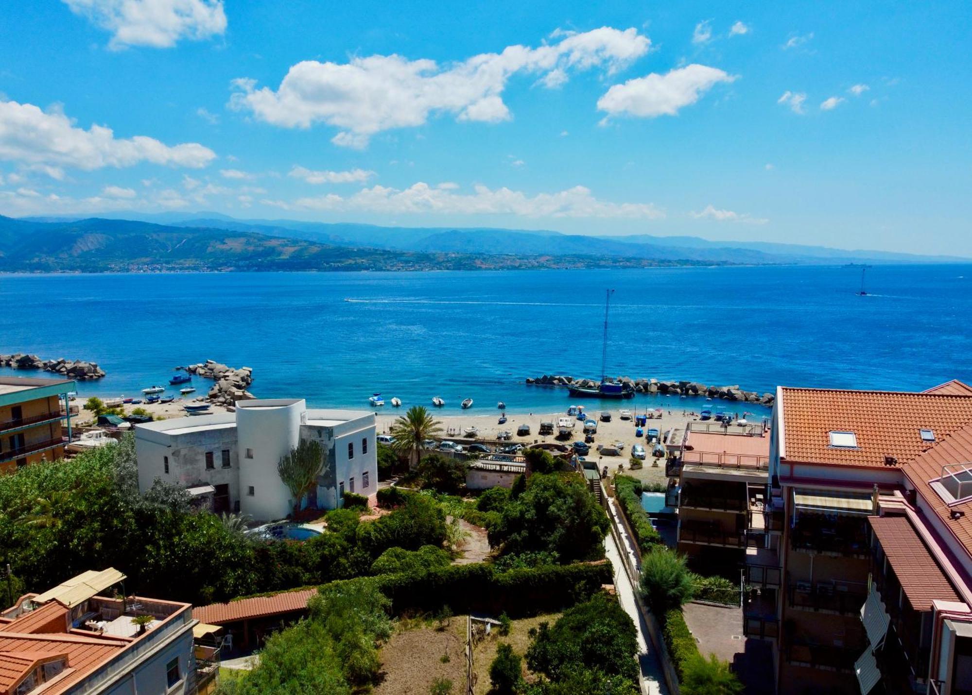 Il Salotto Sul Mare Daire Messina Dış mekan fotoğraf