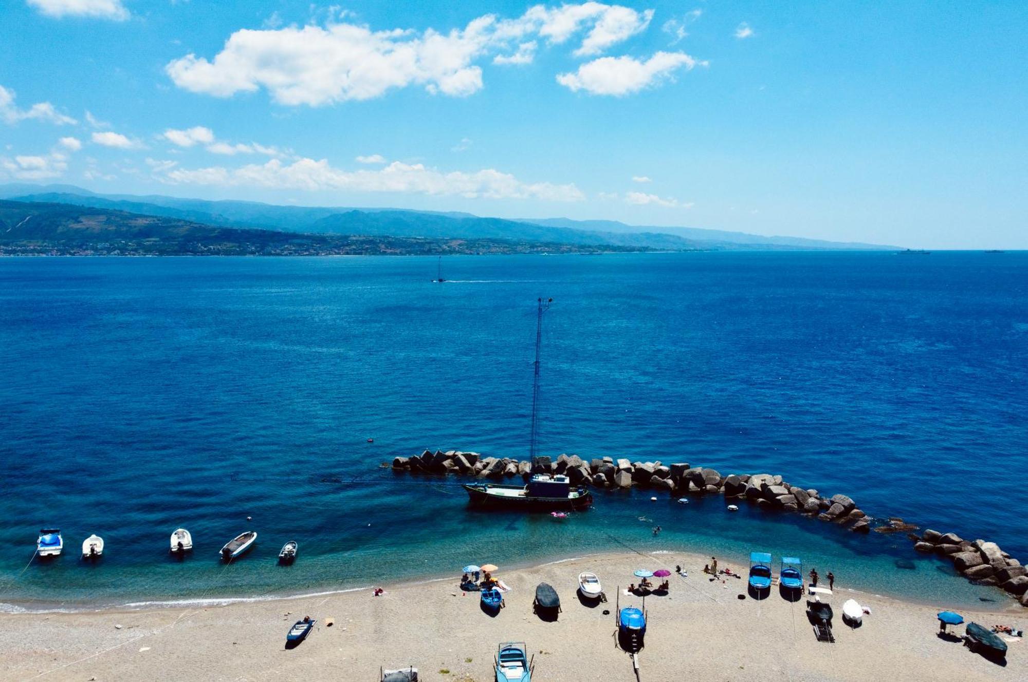 Il Salotto Sul Mare Daire Messina Dış mekan fotoğraf